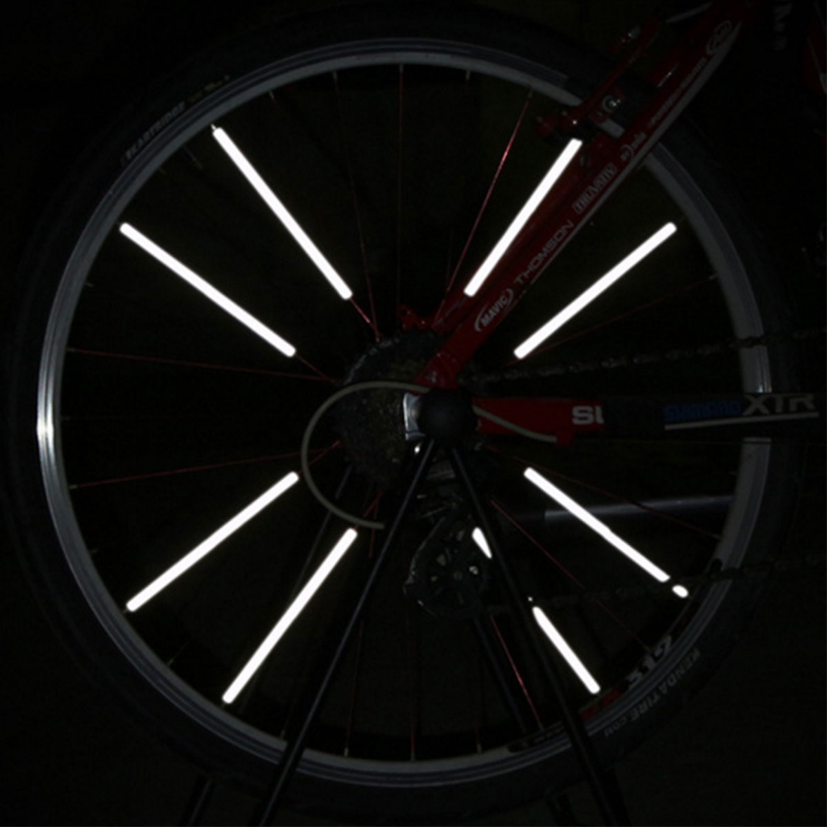 Set 12 ornamente din material reflectorizant pentru spite bicicleta, culoare gri - argintiu - imagine 4